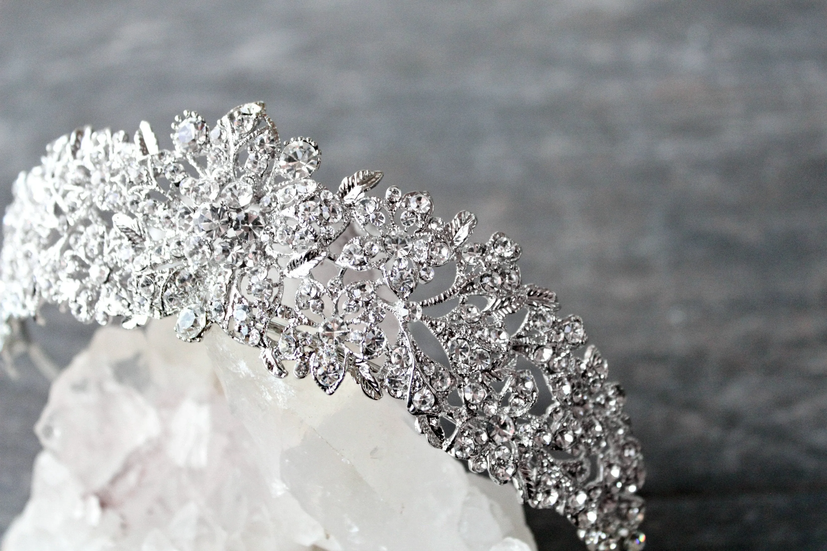 EVELYN Tiara
