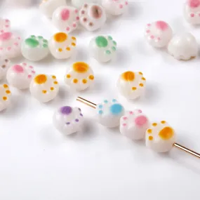 Wholesale 100PCS/PACK Cartoon Cute Three-dimensional Cat Claw Straight Hole Acrylic String Beads